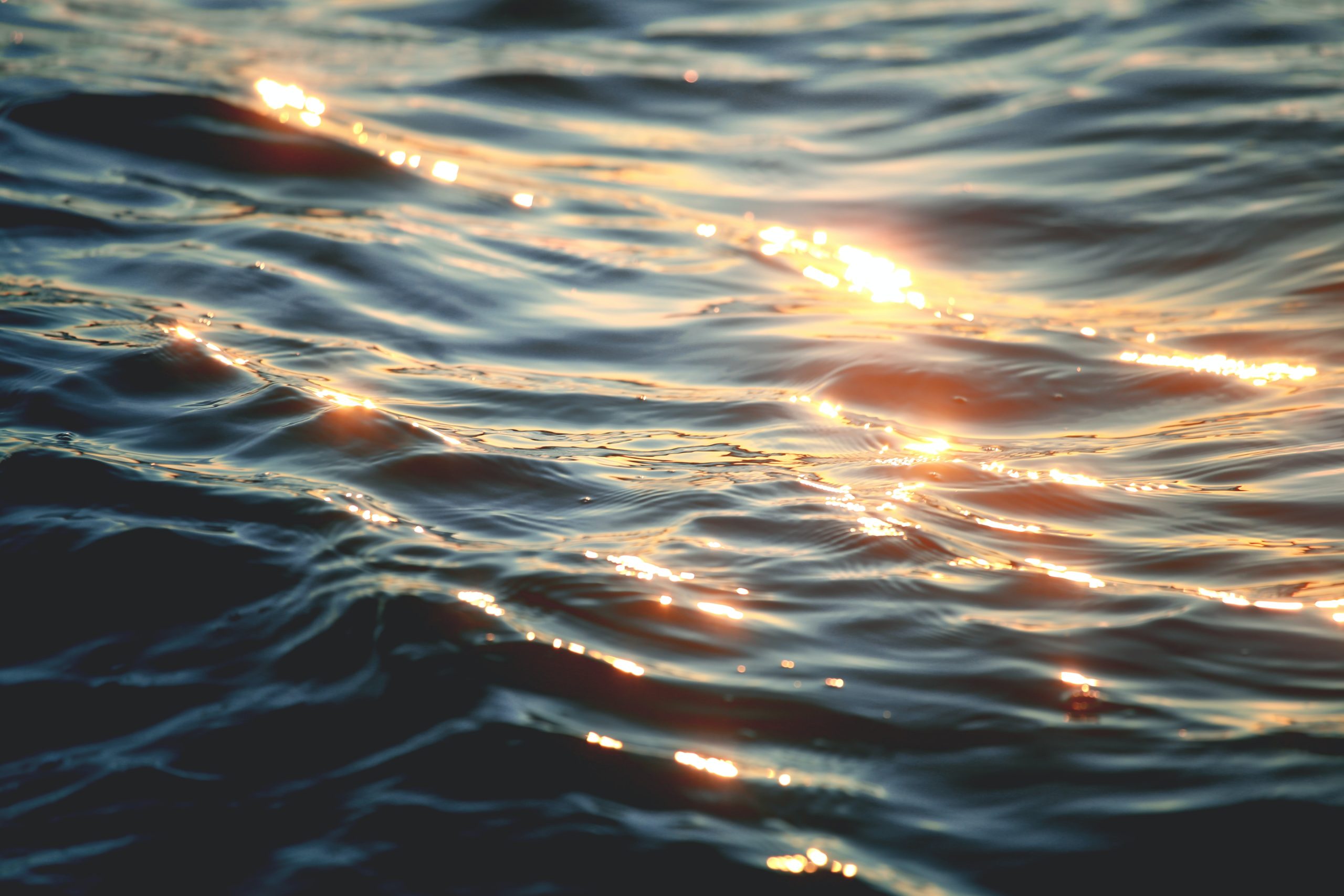 Image of light reflections on water